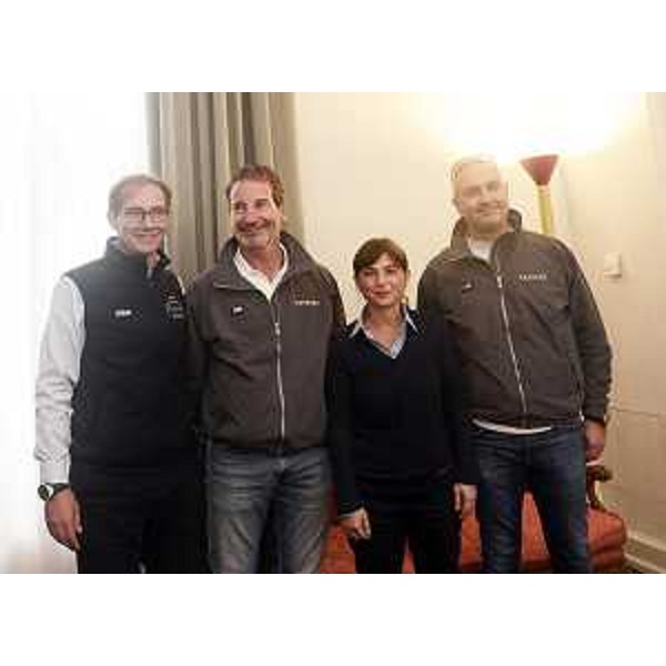 Mitja Gialuz (Presidente Società velica Barcola Grignano), Paul Cayard (Velista), Debora Serracchiani (Presidente Regione Friuli Venezia Giulia) e Massimo Franzo (Promotore OnBoard) - Trieste 10/10/2015