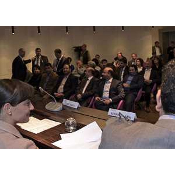 Debora Serracchiani (Presidente Regione Friuli Venezia Giulia) all'incontro con la delegazione di imprenditori afghani associati all'Unione industriali di Herat - Udine 12/10/2015