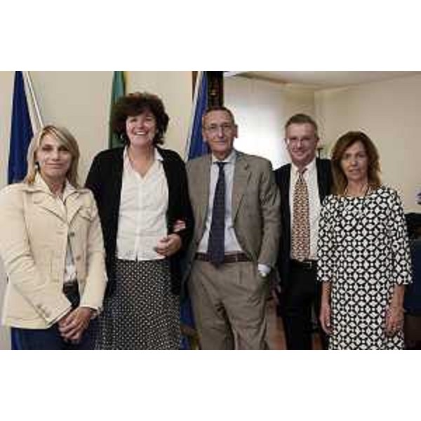 Loredana Panariti (Assessore regionale Lavoro, Formazione, Istruzione, Pari Opportunità, Politiche giovanili, Ricerca e Università) incontra il presidente della Fondazione Istituto tecnico superiore Accademia nautica dell'Adriatico Stefano Beduschi, la dirigente scolastica dell'ISIS Nautico Tomaso di Savoia di Trieste Donatella Bigotti e il vicepreside Bruno Zvech - Trieste 12/10/2015