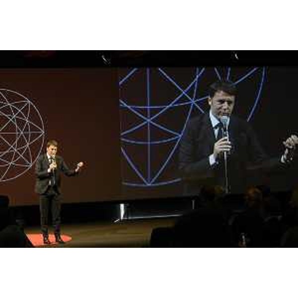 Matteo Renzi (Presidente Consiglio dei Ministri) al Teatro Nuovo - Udine 17/10/2015