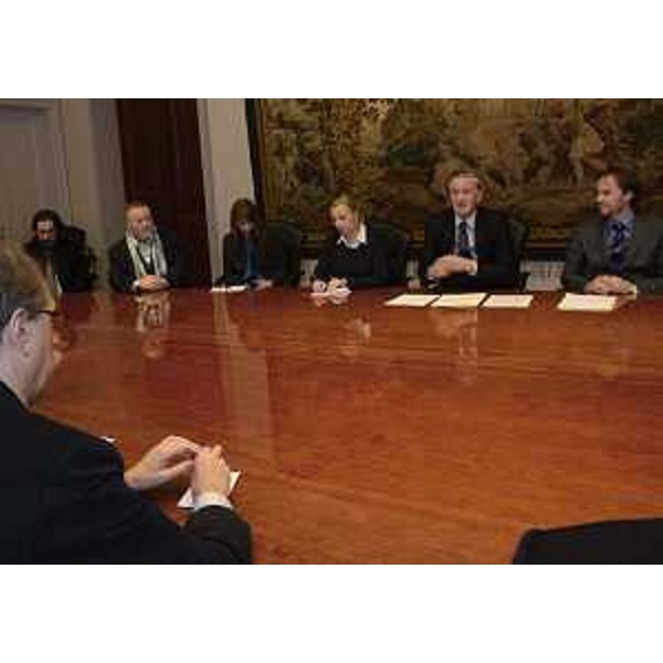 Tavolo dell'incontro tra Gianni Torrenti (Assessore regionale Cultura e Solidarietà) e Gorazd Žmavc (Ministro Sloveni d'Oltreconfine e nel Mondo) nella sede della Presidenza della Regione Friuli Venezia Giulia - Trieste 20/10/2015