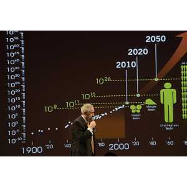 Gianpietro Benedetti (Presidente Gruppo Danieli) alla presentazione del Bilancio 2014-2015 del Gruppo Danieli - Buttrio 17/10/2015