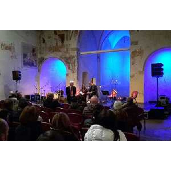 Sergio Bolzonello (Vicepresidente Regione FVG e assessore Attività produttive) allo spettacolo "I nostri primi vent'anni. Storia di un sogno", a cura dell'Associazione "I ragazzi della Panchina" all'ex convento di San Francesco - Pordenone 22/10/2015