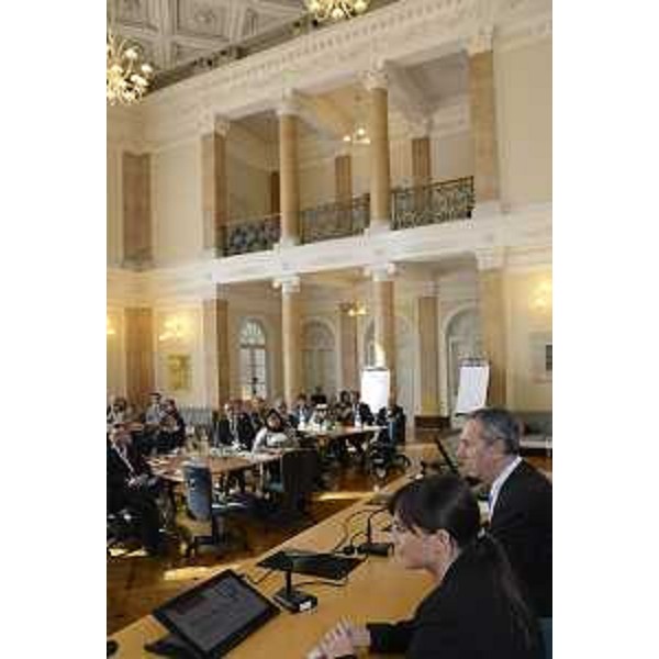 Debora Serracchiani (Presidente Regione Friuli Venezia Giulia) e Vladimir Nanut (Fondatore MIB) al laboratorio "Fit for the future. Le sfide della leadership per affrontare le nuove discontinuità" al MIB School of Management - Trieste 23/10/2015