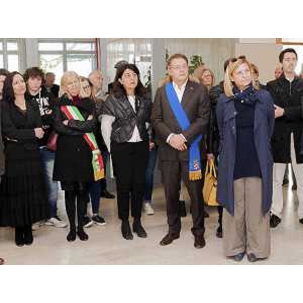 Silvia Altran (Sindaco Monfalcone), Mariagrazia Santoro (Assessore regionale Lavori pubblici ed Edilizia), Enrico Gherghetta (Presidente Provincia Gorizia) e Donatella Gironcoli (Assessore Edilizia pubblica e scolastica Provincia Gorizia) all'inaugurazione dei lavori di messa in sicurezza dell'edificio di via Boito dell'ISIS Sandro Pertini - Monfalcone 24/10/2015