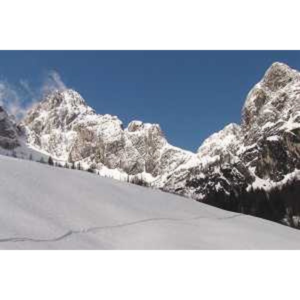 La Valle di Riofreddo, in comune di Tarvisio (Udine) con le Cime delle Rondini e le Cime delle Vergini. Foto: Archivio del Corpo forestale regionale - Marco Pradella 