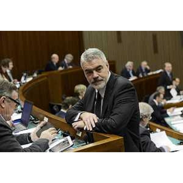Paolo Panontin (Assessore regionale Autonomie locali e Coordinamento Riforme, Caccia e risorse ittiche, delegato Protezione civile) durante i lavori del Consiglio regionale - Trieste 29/10/2015