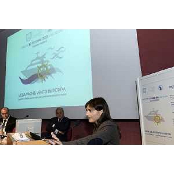 Giovanni Gasparini (Presidente Sezione Yacht Federagenti), Bruno Dardani (Giornalista) e Debora Serracchiani (Presidente Regione Friuli Venezia Giulia) al convegno "Mega Yacht: vento in poppa. Gigantismo e Mediterraneo nel futuro delle grandi barche da turismo nautico", alla Stazione Marittima - Trieste 30/10/2015