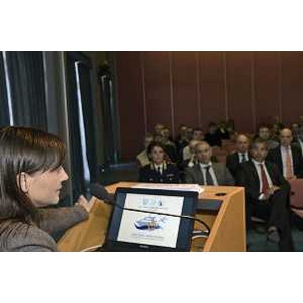 Debora Serracchiani (Presidente Regione Friuli Venezia Giulia) al convegno "Mega Yacht: vento in poppa. Gigantismo e Mediterraneo nel futuro delle grandi barche da turismo nautico", alla Stazione Marittima - Trieste 30/10/2015