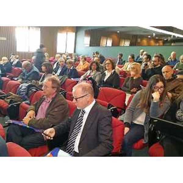 Il quarto incontro di presentazione del Programma Operativo Regionale (POR) del Fondo Europeo di Sviluppo Regionale (FESR) del Friuli Venezia Giulia in cui sono state illustrate le misure dedicate a Montagna e Aree interne - Amaro 05/11/2015