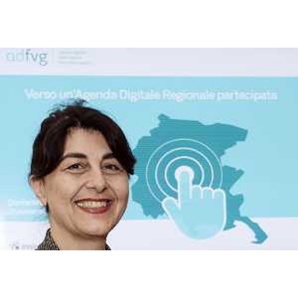 Mariagrazia Santoro (Assessore regionale Infrastrutture e Pianificazione territoriale) alla presentazione dell'Agenda Digitale regionale partecipata (AD-FVG) - Trieste 11/11/2015