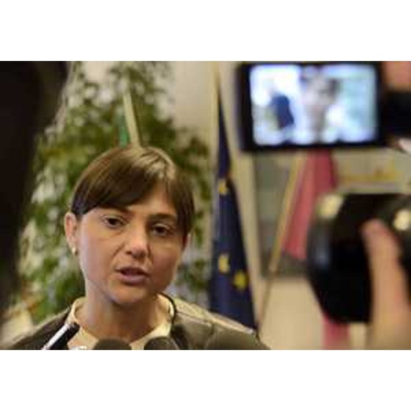 Debora Serracchiani (Presidente Regione Friuli Venezia Giulia) alla conferenza stampa di presentazione del nuovo servizio ferroviario RO-LA dal Porto Franco Nuovo di Trieste all'Interporto di Fernetti - Trieste 13/11/2015