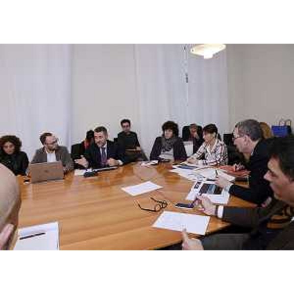 Loredana Panariti (Assessore regionale Lavoro), Debora Serracchiani (Presidente Regione Friuli Venezia Giulia) e Sergio Bolzonello (Vicepresidente Regione FVG e assessore Attività produttive) al Tavolo regionale che si occupa dello stabilimento della Electrolux di Porcia - Trieste 13/11/2015