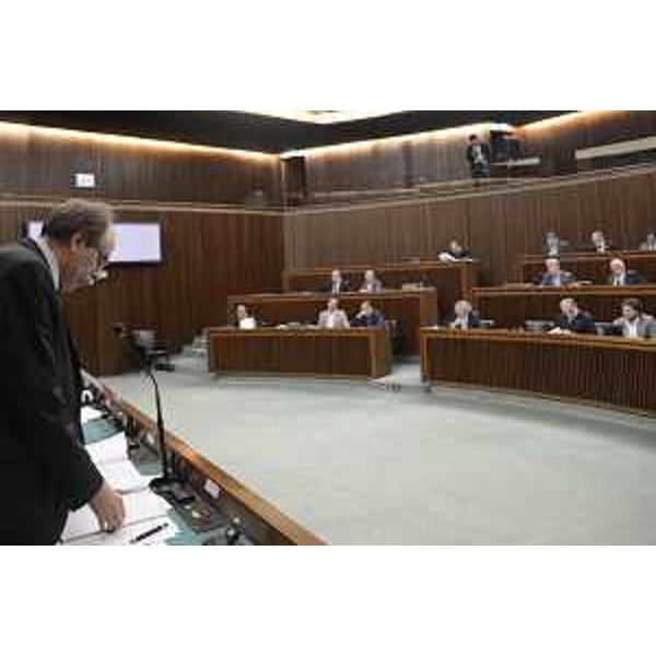 Gianni Torrenti (Assessore regionale Cultura, Sport e Solidarietà) durante i lavori d'Aula in Consiglio regionale - Trieste 17/11/2015
