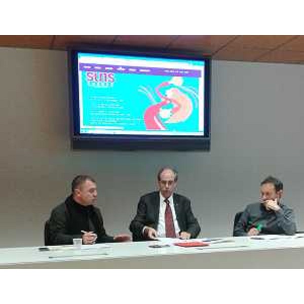 Lorenzo Fabbro [Presidente Agjenzie Regjonâl pe Lenghe Furlane (ARLeF)], Gianni Torrenti (Assessore regionale Cultura) e Paolo Cantarutti (Presidente Informazione Friulana Soc. Coop.) alla presentazione del Festival SUNS Europe 2015 - Udine 18/11/2015