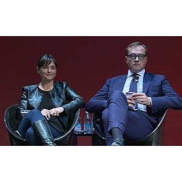 Debora Serracchiani (Presidente Regione Friuli Venezia Giulia) intervistata da Tommaso Cerno (Direttore Messaggero Veneto) alla LXII Premiazione del Lavoro e Progresso economico, organizzata dalla Camera di Commercio al Teatro Nuovo - Udine 18/11/2015