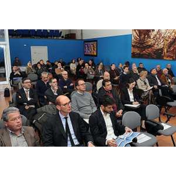 Pubblico alla Conferenza dei Servizi per il terzo lotto autostradale dell'A4 tra Alvisopoli e Gonars - Villa Dora di San Giorgio di Nogaro 23/11/2015 (Petrussi Foto Press)