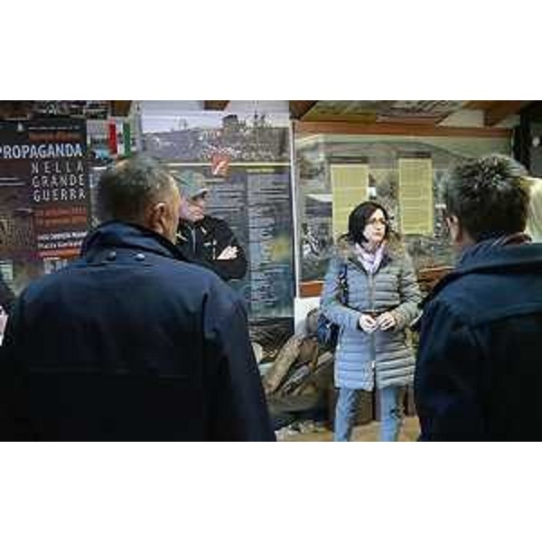 Sara Vito (Assessore regionale Ambiente ed Energia) visita la mostra "San Martino e l'albero storto: c'era un volta. Storie da una trincea", al Museo della Grande Guerra - San Martino del Carso 23/11/2015