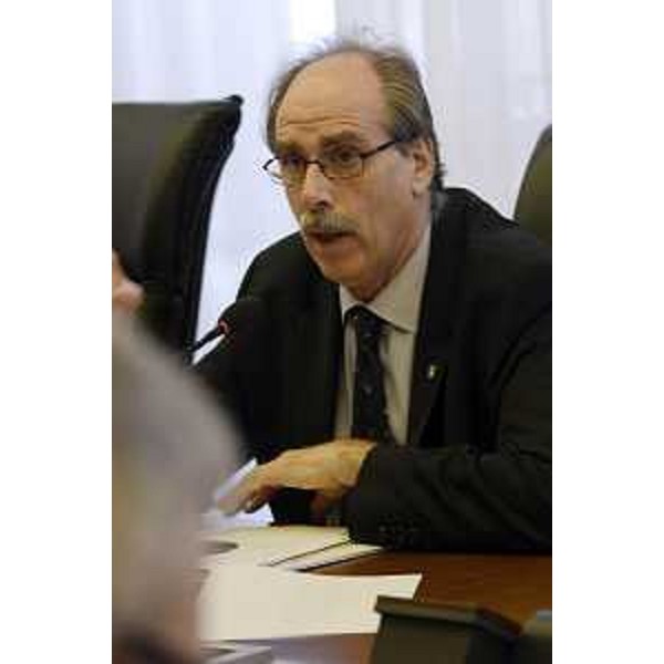 Gianni Torrenti (Assessore regionale Cultura, Sport e Solidarietà) audito dalla VI Commissione consiliare sulla situazione attuale di migranti e richiedenti asilo in Friuli Venezia Giulia - Trieste 23/11/2015