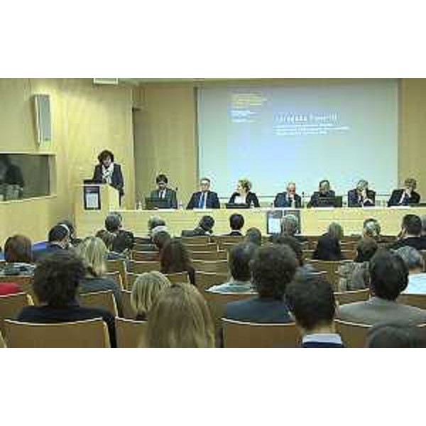 Loredana Panariti (Assessore regionale Ricerca e Università) alla quattordicesima conferenza annuale del Coordinamento regionale degli Enti di ricerca, all'AREA Science Park di Padriciano - Trieste 24/11/2015