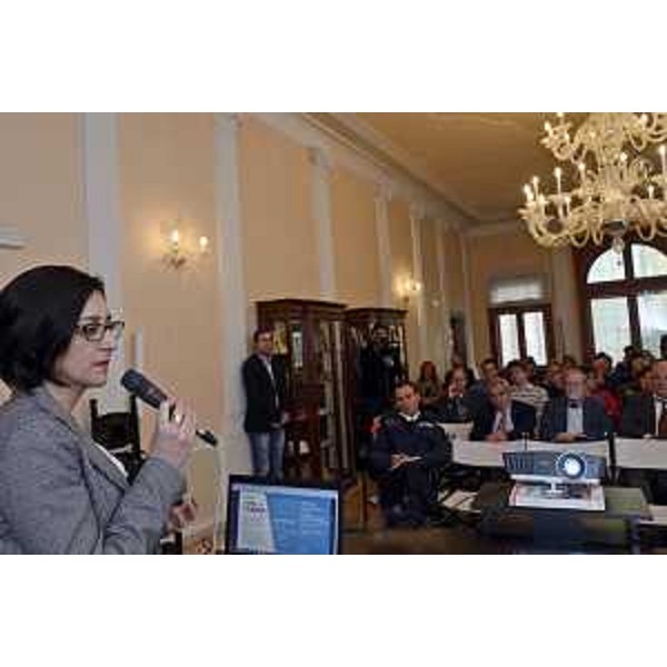 Sara Vito (Assessore regionale Ambiente ed Energia) all'incontro "L'ARPA che cambia. Quali prospettive di sviluppo nel nuovo contesto normativo?" - Palmanova 25/11/2015