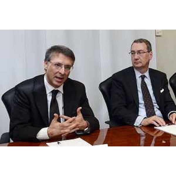 Raffaele Cantone [Presidente Autorità Nazionale Anticorruzione (ANAC)] e Sergio Bolzonello (Vicepresidente Regione FVG) nella sede della Regione Friuli Venezia Giulia, in piazza Unità d'Italia - Trieste 26/11/2015