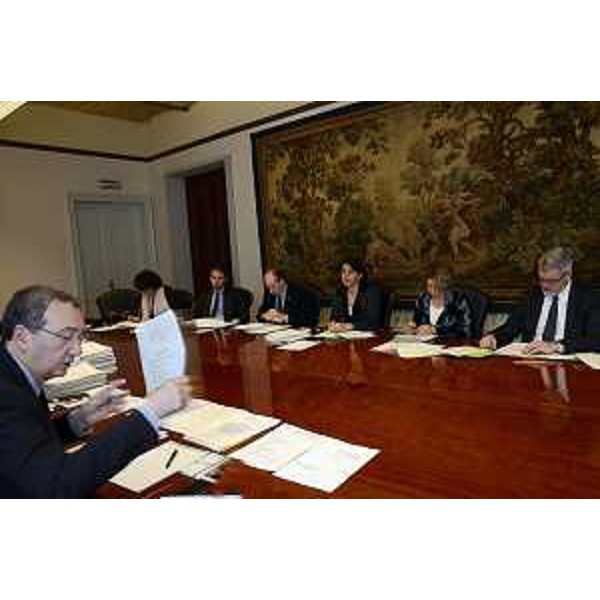 Sergio Bolzonello (Vicepresidente Regione FVG e assessore Attività produttive, Cooperazione e Turismo) presiede la riunione della Giunta regionale del Friuli Venezia Giulia - Trieste 27/11/2015