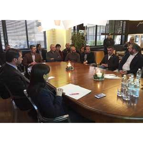 Cristiano Shaurli (Assessore regionale Risorse agricole e forestali) e Debora Serracchiani (Presidente Regione Friuli Venezia Giulia) durante la visita alla Roncadin S.p.A. - Meduno 30/11/2015