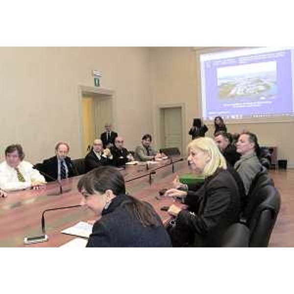 Debora Serracchiani (Presidente Regione Friuli Venezia Giulia) e Silvia Altran (Sindaco Monfalcone) nel corso della riunione del Comitato consultivo del Porto di Monfalcone - Trieste 01/12/2015
