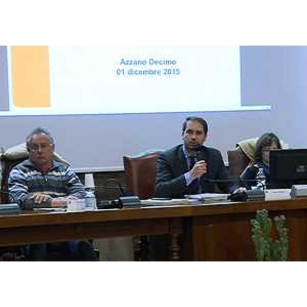 Cristiano Shaurli (Assessore regionale Risorse agricole e forestali) all'ultimo dei nove incontri di presentazione del Programma di Sviluppo Rurale (PSR) 2014-2020 del FVG - Azzano Decimo 01/12/2015