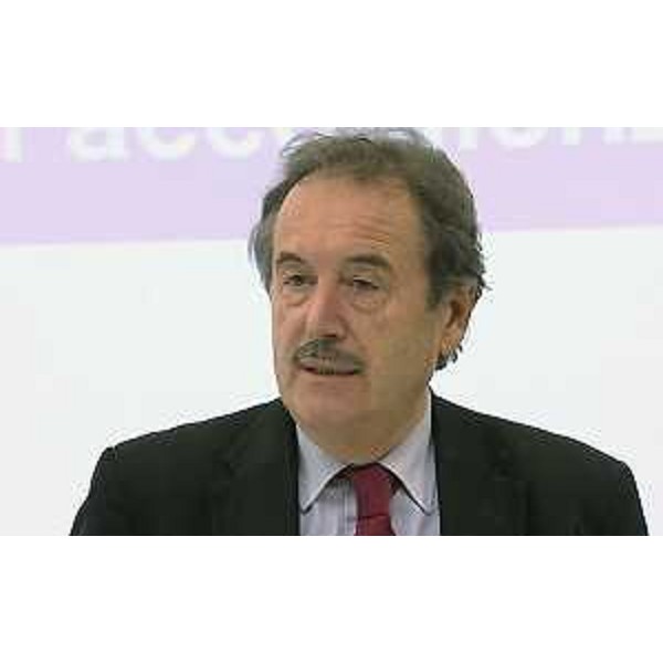 Mario Pezzetta (Presidente ANCI FVG) all'illustrazione del Bando del Sistema di Protezione per Richiedenti Asilo e Rifugiati (SPRAR) 2016-2017 - Pasian di Prato 03/12/2015