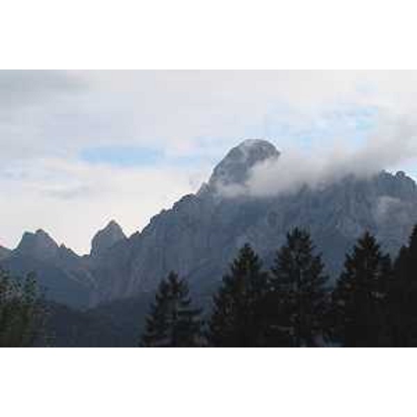 Il Monte Sernio visto da Paularo (Udine). Foto: Archivio del Corpo forestale regionale - Marco Pradella