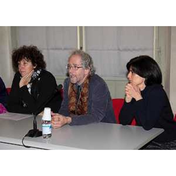 Loredana Panariti (Assessore regionale Università), Neil Harris (Direttore Dipartimento Storia e Tutela Beni culturali UniUd) e Laura Pani (Vicedirettore vicario Dipartimento Studi umanistici UniUd) all'incontro con gli studenti del Polo umanistico UniUd sul tema "Progettare il futuro, orientare lo studio" - Udine 03/12/2015 (Foto UniUd)