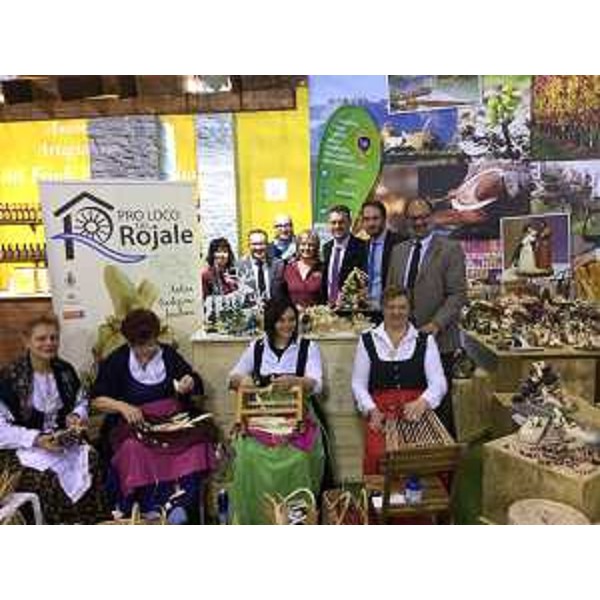 Cristiano Shaurli (Assessore regionale Risorse agricole e forestali) all'inaugurazione della XX edizione di Artigiano in Fiera, nello stand del Friuli Venezia Giulia - Milano Rho 05/12/2015