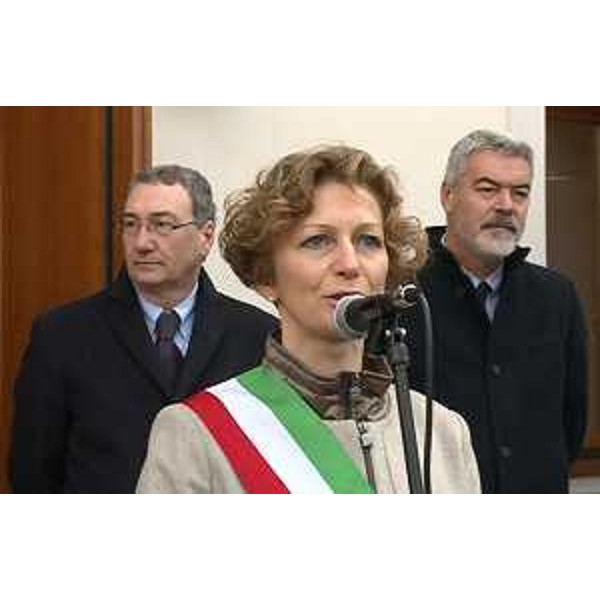 Sergio Bolzonello (Vicepresidente Regione FVG), Lavinia Clarotto (Sindaco Casarsa) e Paolo Panontin (Assessore regionale Autonomie locali) all'inaugurazione dei lavori di riqualificazione del Palazzo Burovich de Zmajevich, sede del Comune - Casarsa della Delizia 12/12/2015