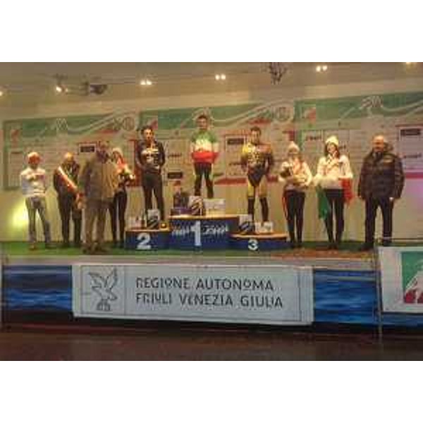 Gianni Torrenti (Assessore regionale Sport) alle premiazioni dei Campionati italiani di Ciclocross che si sono tenuti sull'altopiano del Monte Prât - Forgaria del Friuli 10/01/2016