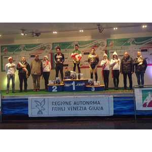 Gianni Torrenti (Assessore regionale Sport) alle premiazioni dei Campionati italiani di Ciclocross che si sono tenuti sull'altopiano del Monte Prât - Forgaria del Friuli 10/01/2016