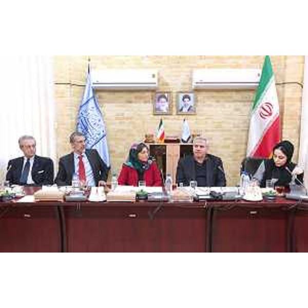 Antonio Zanardi Landi (Presidente Fondazione Aquileia), Mauro Conciatori (Ambasciatore d'Italia a Teheran), Debora Serracchiani (Presidente Regione Friuli Venezia Giulia) e Mohammad Hassan Talebian (Vicepresidente Organizzazione iraniana Patrimonio culturale e Turismo / ICHHTO) al Tavolo dell'accordo per portare ad Aquileia reperti archeologici del Museo nazionale dell'Iran - Teheran 11/01/2016