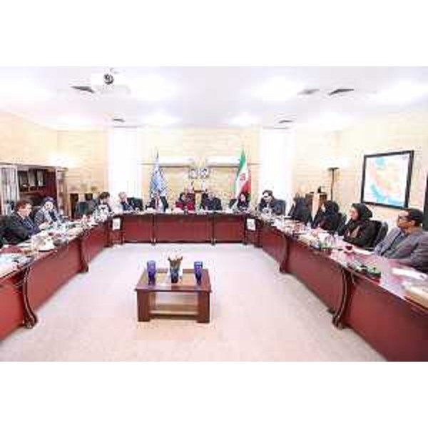 Antonio Zanardi Landi (Presidente Fondazione Aquileia), Mauro Conciatori (Ambasciatore d'Italia a Teheran), Debora Serracchiani (Presidente Regione Friuli Venezia Giulia), Mohammad Hassan Talebian (Vicepresidente Organizzazione iraniana Patrimonio culturale e Turismo / ICHHTO) e Mohammad Reza Karegar (Direttore generale Musei iraniani) al Tavolo dell'accordo per portare ad Aquileia reperti archeologici del Museo nazionale dell'Iran - Teheran 11/01/2016
