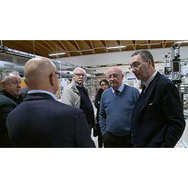 Sergio Bolzonello (Vicepresidente Regione FVG e assessore Attività produttive) visita il CATAS S.p.A. accompagnato da Andrea Giavon (Direttore generale CATAS) - San Giovanni al Natisone 12/01/2016