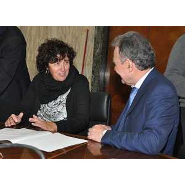Loredana Panariti (Assessore regionale Lavoro) e Luigi Bobba (Sottosegretario Ministero Lavoro e Politiche sociali) alla sottoscrizione del Protocollo d'intesa per la "Sperimentazione del Sistema duale", al Ministero del Lavoro - Roma 13/01/2016