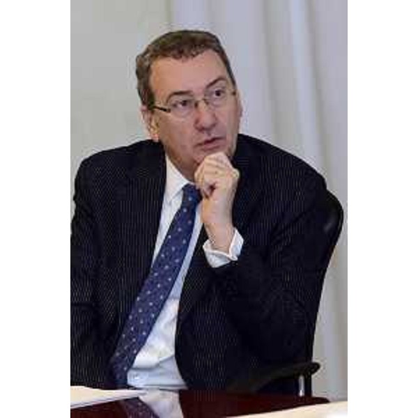 Sergio Bolzonello (Vicepresidente Regione FVG e assessore Attività produttive, Cooperazione e Turismo) durante la riunione della Giunta regionale - Trieste 15/01/2016