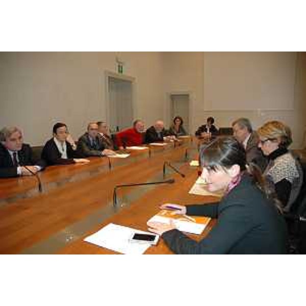 Debora Serracchiani (Presidente Regione Friuli Venezia Giulia) e Maria Sandra Telesca (Assessore regionale Salute) al Tavolo dell'incontro con i primari di Pediatria e di Ostetricia e Ginecologia della regione - Trieste 15/01/2016