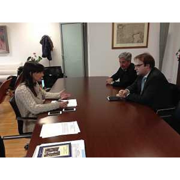 Debora Serracchiani (Presidente Regione Friuli Venezia Giulia) incontra Roberto Zianna (Direttore generale FVG Strade S.p.A.) accompagnato da Giorgio Damiani (Presidente e amministratore delegato FVG Strade S.p.A.) - Udine 18/01/2016