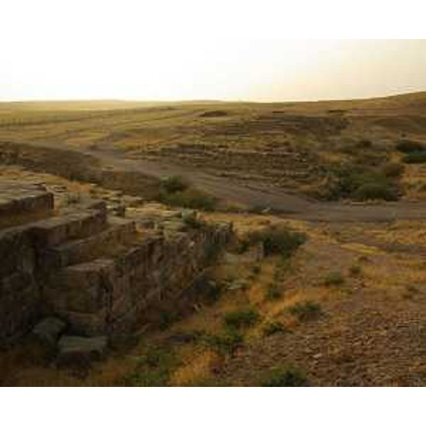 Vista dell'acquedotto costruito dal re assiro Sennacherib - Kurdistan Iracheno - estate 2015 (Foto UniUd)
