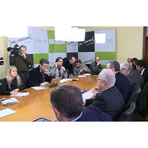 Presentazione della ricerca "Imprese Friuli Venezia Giulia - Gennaio 2016 / Osservatorio andamento Imprese FVG" - Trieste 21/01/2016