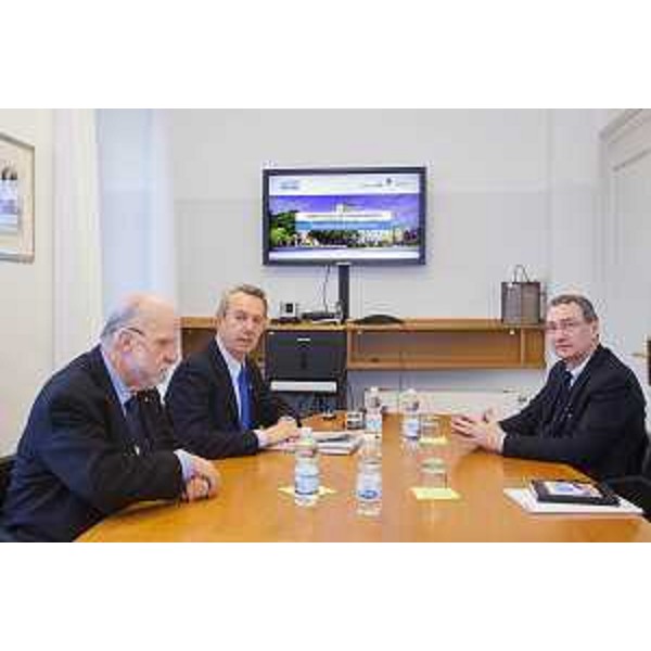 Claudio Sambri (Consigliere delegato MIB), Vladimir Nanut (Direttore MIB) e Sergio Bolzonello (Vicepresidente Regione FVG e assessore Attività produttive) al MIB School of Management - Trieste 21/01/2016 (Foto Marino Sterle)