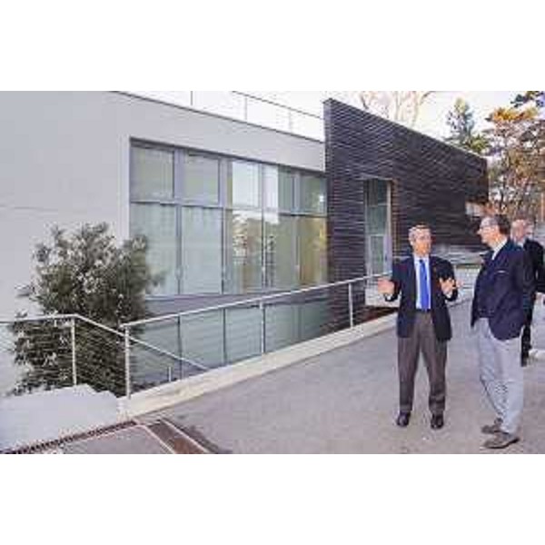 Vladimir Nanut (Direttore MIB), Sergio Bolzonello (Vicepresidente Regione FVG e assessore Attività produttive) e Claudio Sambri (Consigliere delegato MIB) al MIB School of Management - Trieste 21/01/2016 (Foto Marino Sterle)