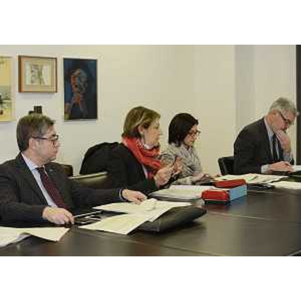 Gli assessori regionali Francesco Peroni (Finanze, Patrimonio, Coordinamento e Programmazione Politiche economiche e comunitarie), Maria Sandra Telesca (Salute, Integrazione socio-sanitaria, Politiche sociali e Famiglia), Sara Vito (Ambiente ed Energia) e Paolo Panontin (Autonomie locali e Coordinamento Riforme, Caccia e risorse ittiche, delegato Protezione civile) durante la riunione della Giunta del FVG - Udine 22/01/2016