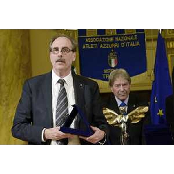 Gianni Torrenti (Assessore regionale Sport) alla cerimonia di premiazione degli atleti triestini che nel 2015 hanno difeso i colori della nazionale italiana in diverse discipline sportive, al Ridotto del Teatro Verdi - Trieste 22/01/2016